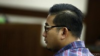 Brotoseno menjalani sidang vonis di Pengadilan Tipikor, Jalan Bungur Besar Raya, Jakarta Pusat, Kamis (14/6/2017).