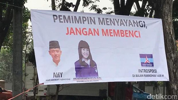 Baliho dan Spanduk AHY Juga Bertebaran di Surabaya