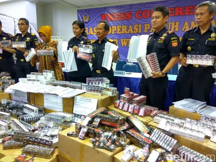 9.926.744 Batang Rokok Ilegal Senilai Rp 2,9 Miliar Diamankan