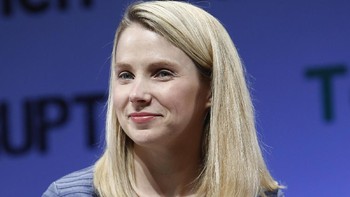 Senyum manis Mayer saat menjadi pembicara dia acara Fortune Most Powerful Women Summit pada tahun 2013 di Amerika Serikat. (Foto: GettyImages)