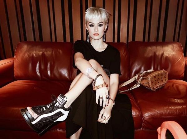 Penampilan Agnez Mo Love It or Leave It?