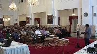 Jokowi dan JK Bayar Zakat di Istana