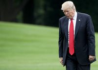 Ayah Melania Trump Datang ke Gedung Putih Bikin Netizen Terkejut, Ada Apa? 