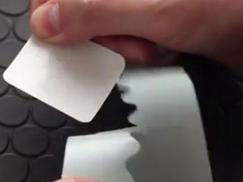 Tidak PD Puting Payudara Menonjol, Para Pria di Jepang Lakukan Cara Ini