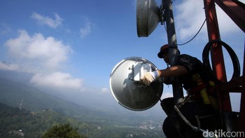 Guna mengantisipasi lonjakan trafik yang akan terjadi selama periode mudik dan lebaran, XL melakukan peningkatan kapasitas jaringan sebesar dua hingga tiga kali lipat di beberapa lokasi mudik dan tujuan wisata.