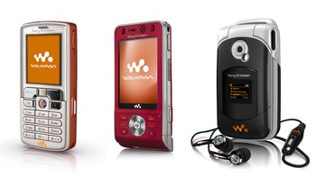 Jamannya ponsel candybar, sony ericsson menjadi salah satu merek ponsel yang digemari anak muda. Sayang seiring inovasi yang cenderung mandek dan berpisahnya kongsi bersama Sony bikin produsen ini tumbang. Foto: sony ericsson