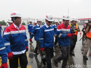 Jonan Pastikan Pasokan BBM Sampai Listrik Aman Saat Arus Balik