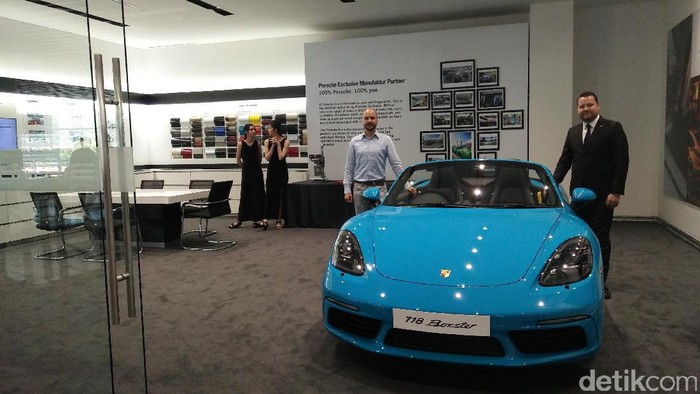 Di Diler Ini, Anda Bisa Pesan Mobil Porsche Semau Anda