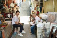 Foto: 7 Gaya Song Joong Ki yang Bisa Jadi Inspirasi Busana Liburan