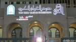 Ini Foto Al Quran Bertinta Emas di Madinah
