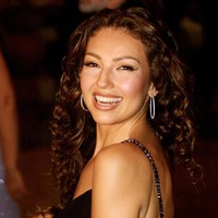 Penampilan Thalia di red carpet Latin Recording Academy Person of the Year Tribute to Julio Iglesias, September 2001 di Beverly Hills, California. Foto: Getty Images