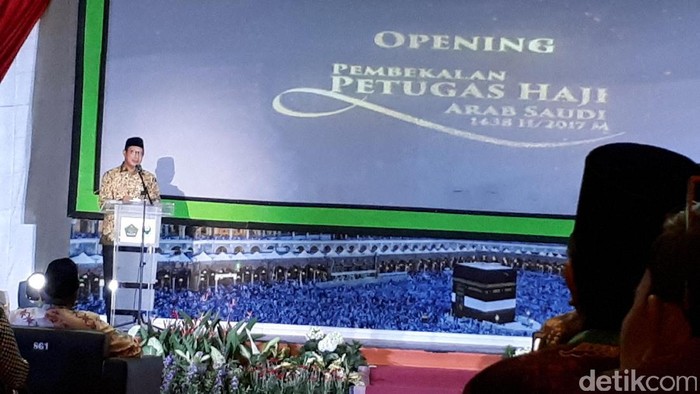 Menag Buka Pembekalan Petugas Haji, Ingatkan Tantangan Berat