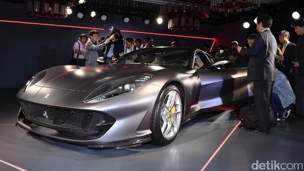 Ferrari 812 Superfast