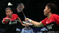 Greysia Polii/Apriani Rahayu harus susah payah untuk mengalahkan Yoo Jung/So Yeong.