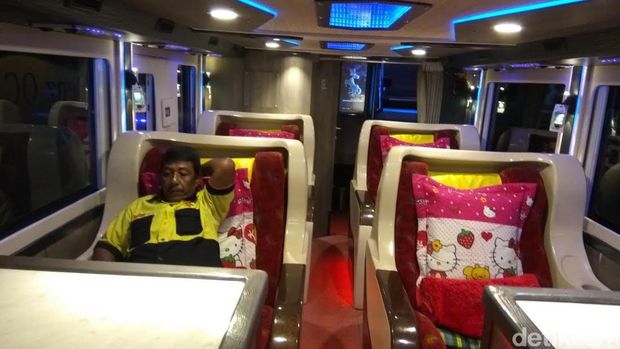 Bus Bertingkat Serasa Pesawat di Aceh Jadi Idola Pemudik