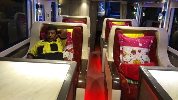 Bus Tingkat Serasa Pesawat di Aceh Jadi Idola Pemudik