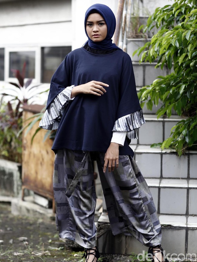 Wardrobe: Kami Idea. Photographer: Rahman/Detikcom & Ridho/Detikcom. Stylist: Arina Yulistara. Model: Salma Salsabil Aliyyah (Finalis Sunsilk Hijab Hunt 2017)