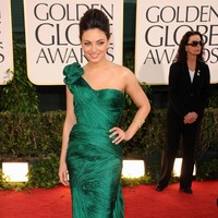 Mila Kunis di Golden Globe Awards ke-68 yang diadakan di hotel The Beverly Hilton pada tanggal 16 Januari 2011 di Beverly Hills, California. (Foto: Frazer Harrison / Getty Images)