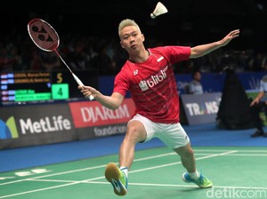 Taufik Hidayat Sesalkan PBSI yang Turunkan Kevin/Marcus Saat Cedera