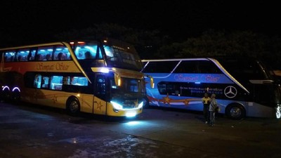 Bus Tingkat Serasa Pesawat Idola Para Pemudik