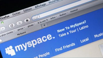 Sempat jadi media sosial yang cukup popular, myspace pun harus mengakui kejatuhannya setelah diterjang Facebook. Namun platform ini belum benar-benar mati, sejauh ini masih ada pengguna yang setia menggunakannya. Foto: myspace