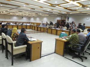 Pansus DPR Rapat Bahas Pelanggaran Kode Etik Pemilu