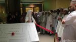 Ini Foto Al Quran Bertinta Emas di Madinah