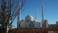 Pertemuan dengan keluarga Baglan, menorehkan makna yang dalam. Menjadi muslim adalah sebuah anugerah yang sangat indah. Namun akan lebih bermakna, jika nilai-nilai Islami senantiasa diterapkan dalam kehidupan sehari-hari. Pool/Hilman.