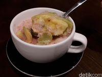 Papoea: Sedapnya Nasi Kuning Ikan Tuna Disantap dengan Pisang Sambal Roa