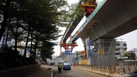 Hingga akhir Mei ini, progres untuk pembangunan LRT koridor 1 sudah bisa mencapai nyaris 20% padahal targetnya dibawah itu.