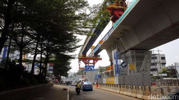 LRT Jakarta bakal selesai Juni 2018