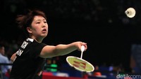 Akane Yamaguchi bertanding melawan Nozomi Okuhara di Indonesia Open 2017 yang dihelat di Plenary Hall Jakarta Convention Centre (JCC), Jakarta, Kamis (15/6/2017).