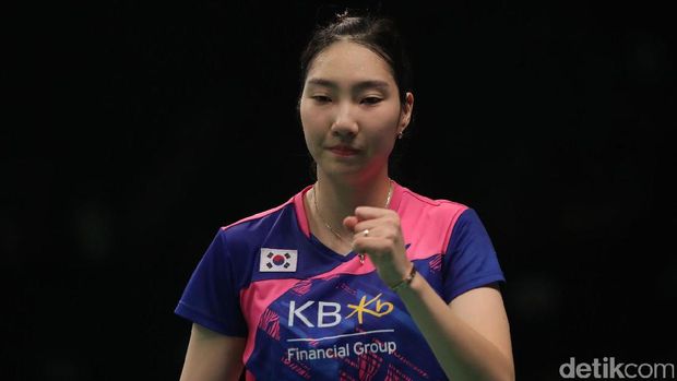 Sung Ji Hyun berhasil mengalahkan Fitriani di babak kedua Indonesia Open 2017.