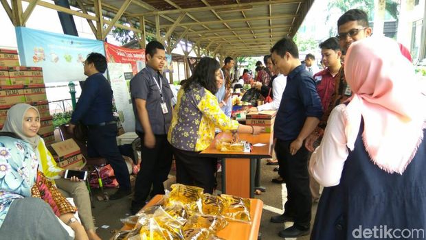 Bazar sembako di Kemenko Perekonomian
