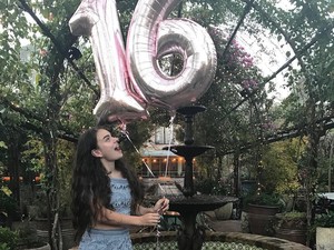 Sukses Jualan Scrub, Gadis Cantik Ini Jadi CEO di Usia 16 Tahun