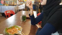 Sate gurita jadi favorit masyarakat Sabang untuk dinikmati saat malam hari (Bonauli/detikTravel)