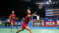 Della/Rosyita sempat kalah di gim pertama. Namun mereka mampu memenangkan pertandingan di gim kedua dan ketiga.