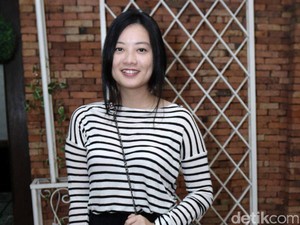 Leony Tak Suka Pakai Dress dan High Heels