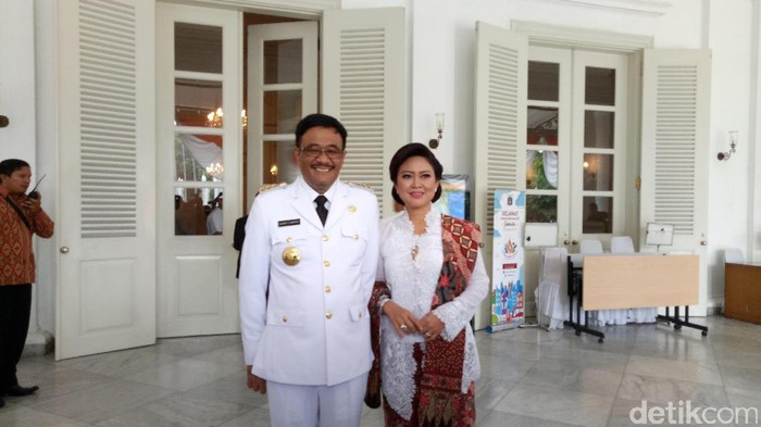 Potongan Rambut Baru Djarot Saat Dilantik Jadi Gubernur DKI