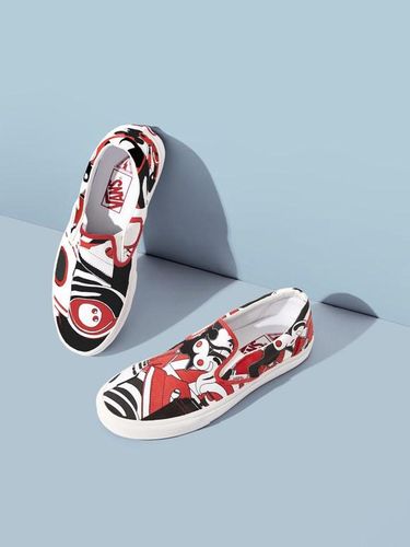 Vans Kolaborasi dengan Marc Jacobs Rilis Sneakers Edisi Terbatas