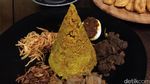 Nasi Kuning Ikan Tuna dan Pisang Sambal Roa Sedap Ada di Sini