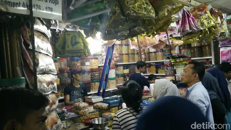 Berburu Kue Kering Lebaran Mulai Rp 50.000/Kg di Pasar 