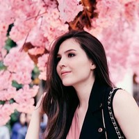 Pemain film Olivia Jensen memiliki ketertarikan di bidang sosial. Ia turut memberikan sumbangsih untuk anak-anak penderita kanker melalui Yayasan Kasih Anak kanker Indonesia. Foto: Dok. Instagram/oliviajensen