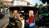 Bemo dibilangan Manggarai ini tetap menjadi primadona menjadi moda transportasi bagi masyarakat untuk beraktifitas dengan jarak dekat.