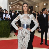 Alessandra Ambrosio attends the Manus x Machina: Fashion In An Age Of Technology Costume Institute Gala at Metropolitan Museum of Art on May 2, 2016 in New York City.  (Photo by Larry Busacca/Getty Images)