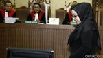 Atut Dituntut 8 Tahun Penjara