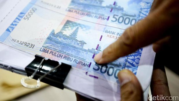 Barang bukti uang palsu pecahan Rp 50.000 yang diungkap polisi 