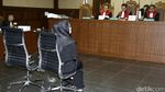Atut Dituntut 8 Tahun Penjara