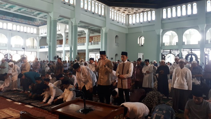 Pertama Kali ke Masjid Agung Surabaya, Agus Yudhoyono Kagum