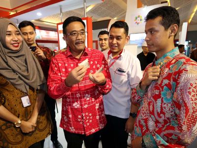 Usai Buka Acara, Djarot Sambangi Booth Bank DKI di PRJ